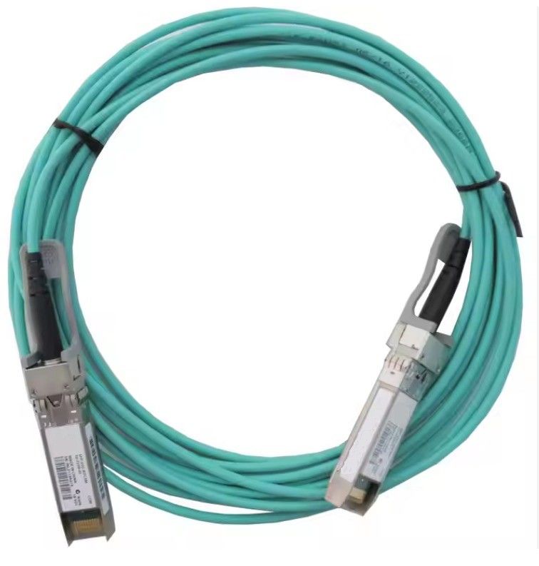 OM3/OM4 মাল্টিমোড ফাইবার 25G SFP28 AOC অ্যাক্টিভ অপটিক্যাল ক্যাবল 850nm ফ্রিকোয়েন্সি রেঞ্জ এবং সহজ প্লাগ-এন্ড-প্লে ইনস্টলেশন সহ